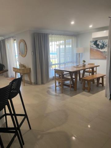 Pelican Shore Oceanfront Villa 6 Kalbarri Exterior photo