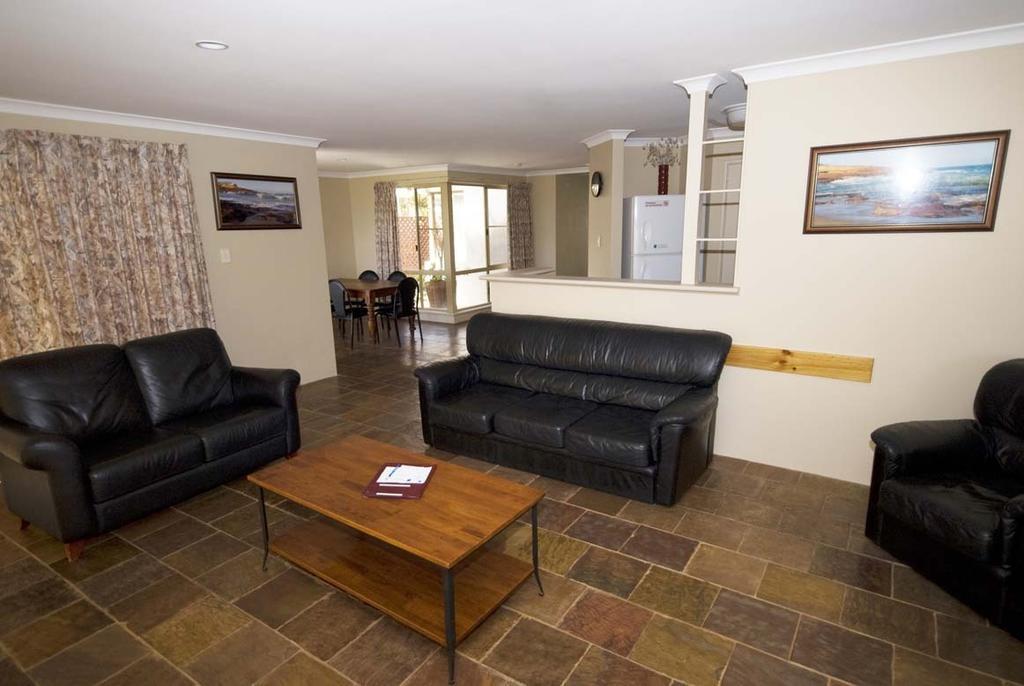 Pelican Shore Oceanfront Villa 6 Kalbarri Room photo